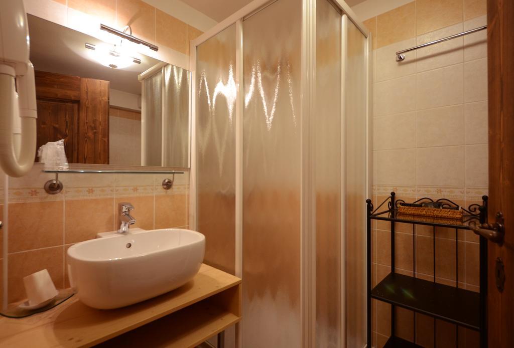 פאנקיה Hotel Fonte Dei Veli מראה חיצוני תמונה